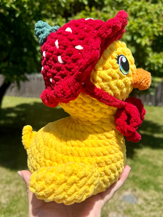 DUCKY WITH STRAWBERRY HAT