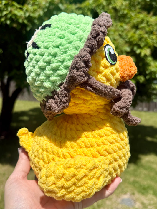 DUCKY WITH KIWI HAT