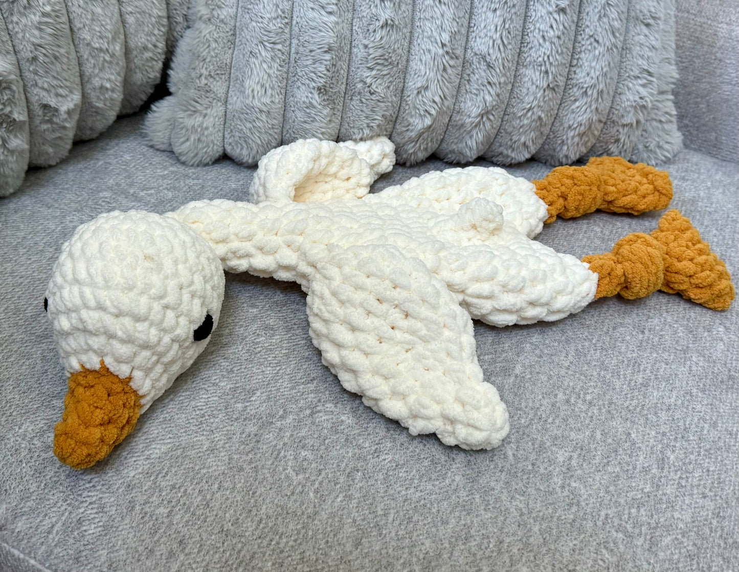 Goose Lovey Snuggler
